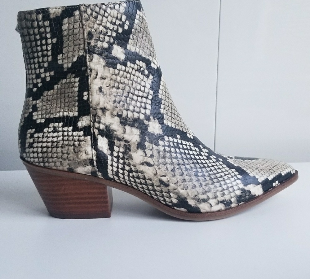 Aldo women's leather, new, snakeskin booties